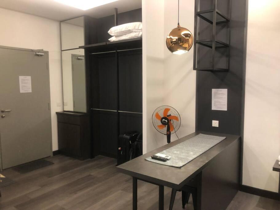 Mishal'S Homestay-Vista Bangi Studio Service Apartment Kajang Exterior photo